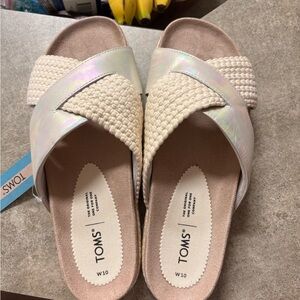 TOMS Women's Iridescent Cream Crossband Slide Sandals